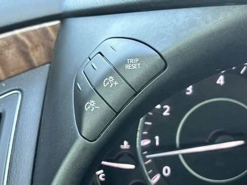 Used 2019 Nissan Armada Platinum w/ Captain's Chairs Package RWD image 31