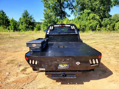 Used 2018 RAM 3500 Tradesman w/ Chrome Appearance Group image 12