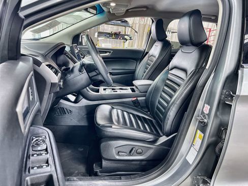 Used 2024 Ford Edge SEL image 12