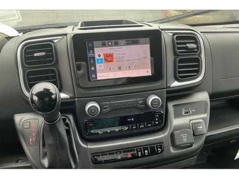 New 2025 RAM ProMaster 2500 w/ Quick Order Package 22G SLT image 7