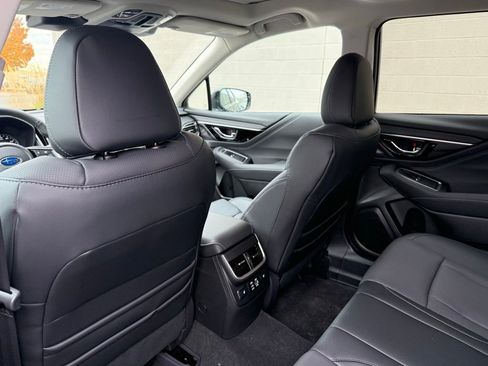 New 2025 Subaru Outback Limited image 24