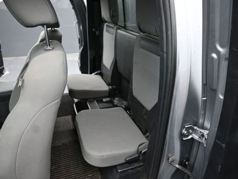 Used 2020 Toyota Tacoma SR w/ SX Package image 11