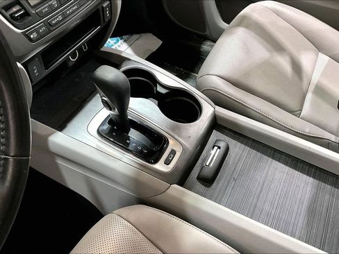 Used 2019 Honda Ridgeline RTL image 16