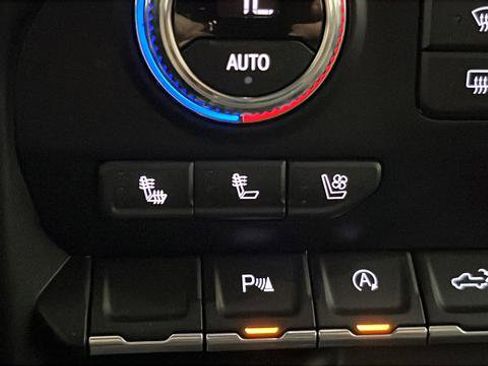 Used 2020 GMC Sierra 1500 AT4 w/ AT4 Premium Package image 38