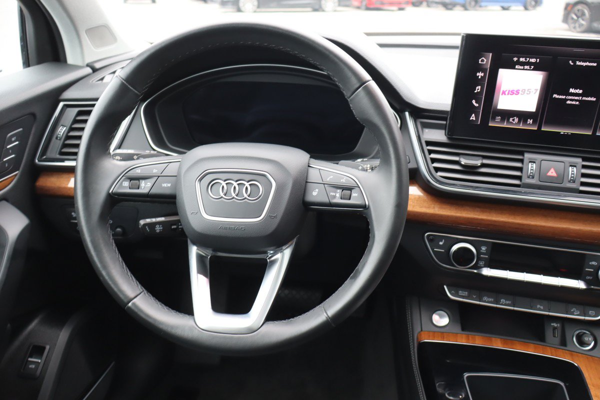 Used 2023 Audi Q5 2.0T Premium Plus w/ Premium Plus Package AWD/4WD image 14