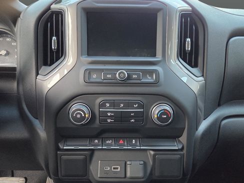 Used 2022 Chevrolet Silverado 1500 Custom AWD/4WD image 21