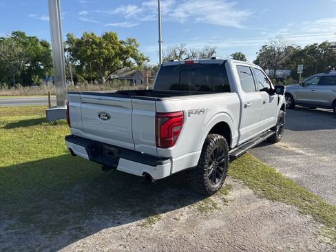 Used 2025 Ford F150 Lariat w/ Equipment Group 501A Mid image 4