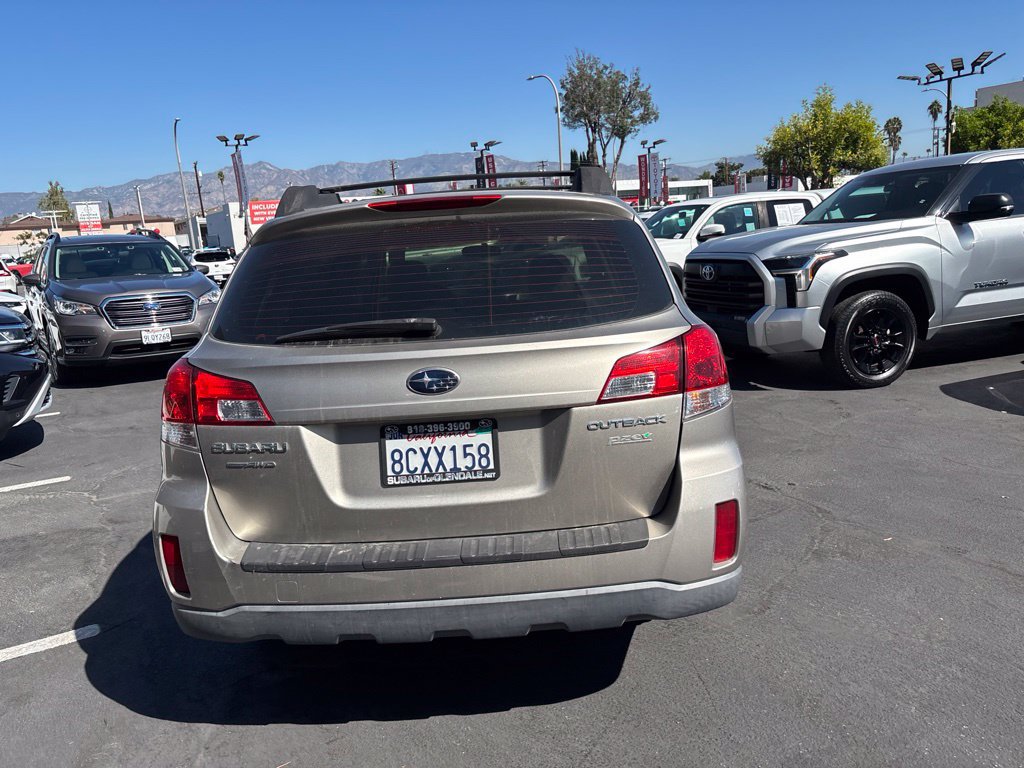 Used 2014 Subaru Outback 2.5i w/ Popular Package #2 AWD/4WD image 5