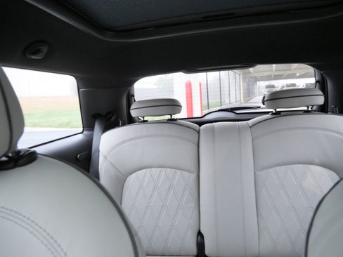 Used 2023 MINI Cooper SE image 13