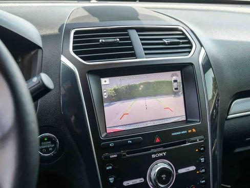 Used 2018 Ford Explorer Sport w/ Equipment Group 401A AWD/4WD image 25