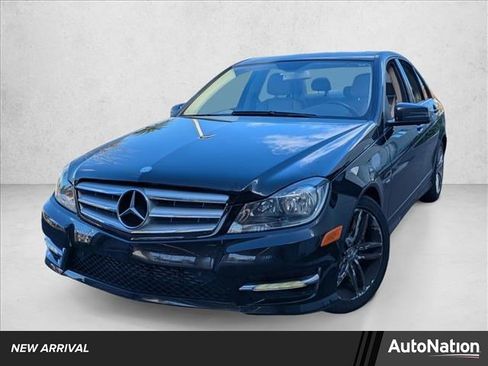 Used 2012 Mercedes-Benz C 250 Sedan image 1