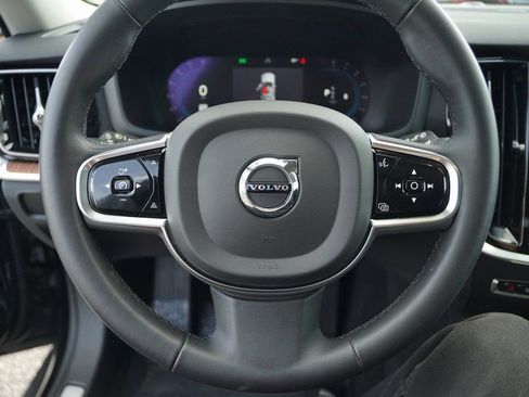 Used 2024 Volvo V60 B5 Cross Country Plus image 14