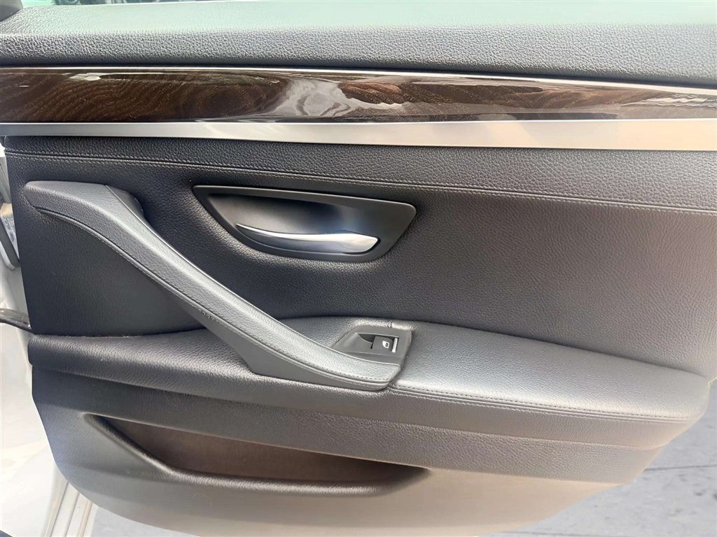 Used 2014 BMW 535i xDrive Sedan AWD/4WD image 15