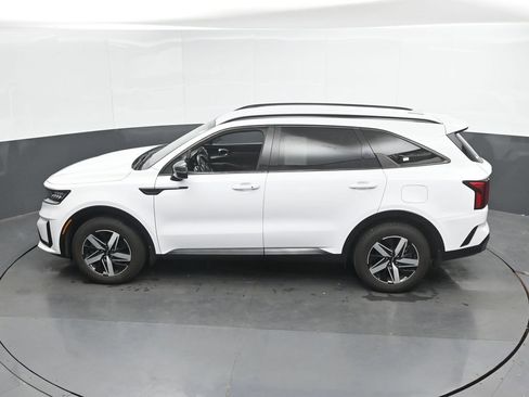Used 2022 Kia Sorento S FWD image 38