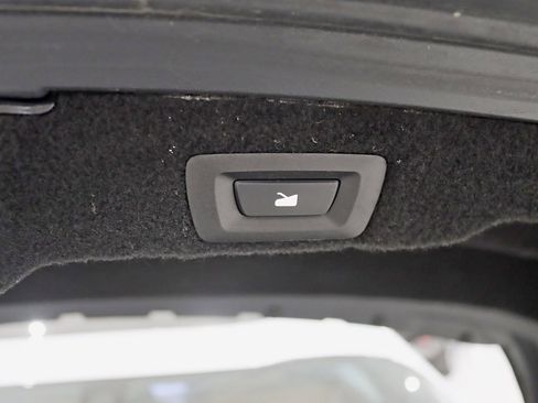 Used 2022 Lucid Air Grand Touring image 44