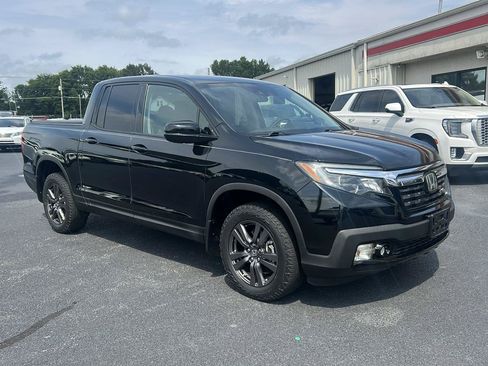 Used 2020 Honda Ridgeline Sport image 3