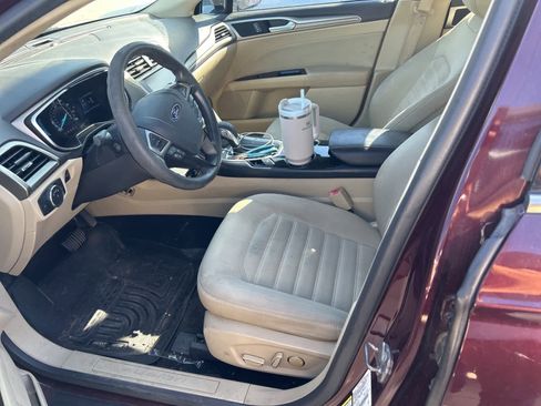 Used 2013 Ford Fusion SE image 8