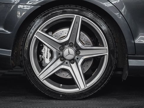 Used 2010 Mercedes-Benz C 63 AMG Sedan image 16