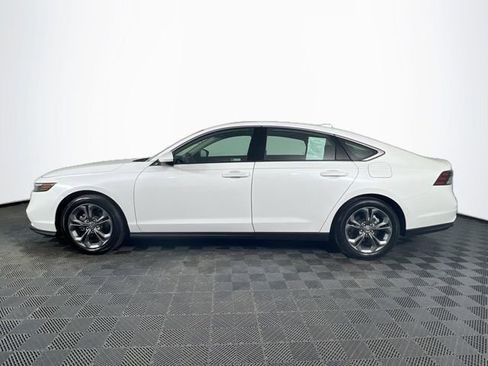 Certified 2023 Honda Accord EX image 3