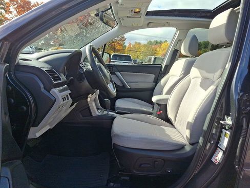 Used 2017 Subaru Forester 2.5i Premium w/ All-Weather Package image 14