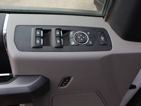 Used 2020 Ford F250 XLT w/ FX4 Off-Road Package image 15