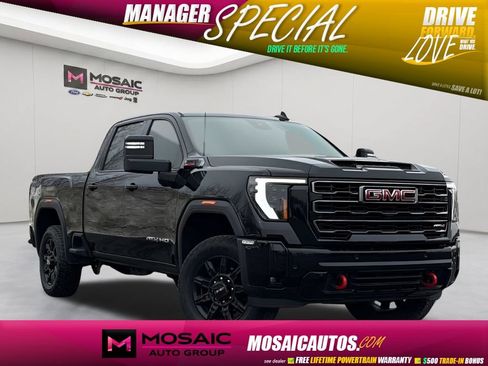 Used 2025 GMC Sierra 2500 AT4 AWD/4WD image 1