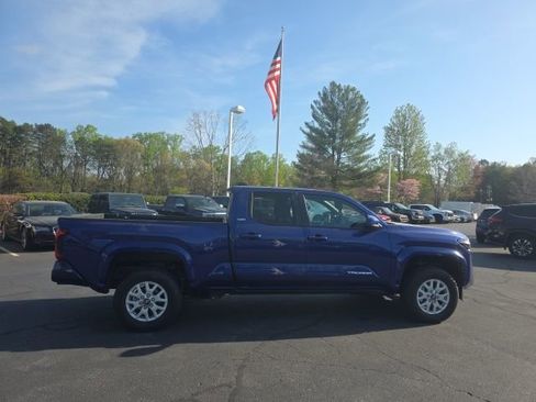 Used 2024 Toyota Tacoma SR5 image 7