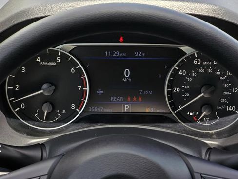 Used 2025 Nissan Altima 2.5 SV FWD image 14