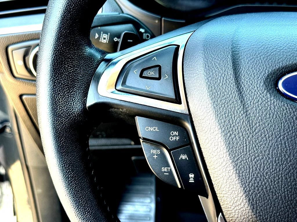 Used 2022 Ford Edge SEL w/ Convenience Package AWD/4WD image 16