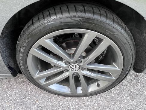 Used 2019 Volkswagen Passat 2.0T SE R-Line FWD image 19