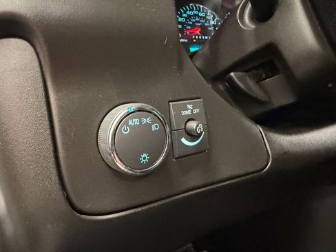 Used 2023 Chevrolet Express 2500 Work Van w/ Driver Convenience Package image 12