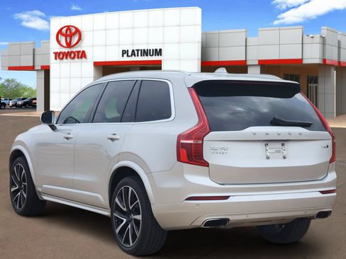 Used 2021 Volvo XC90 T6 Momentum w/ Protection Package Premier AWD/4WD image 5