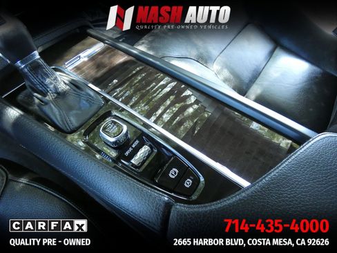 Used 2018 Volvo XC90 T6 Momentum w/ Convenience Package AWD/4WD image 36