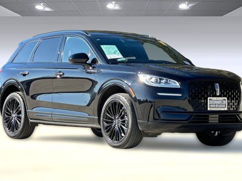 Used 2023 Lincoln Corsair Reserve w/ Jet Appearance Package image 6