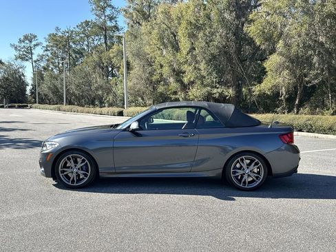 Used 2015 BMW M235i Convertible image 2