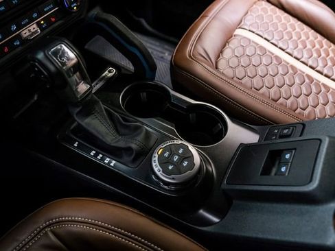 Used 2022 Ford Bronco Wildtrak image 65