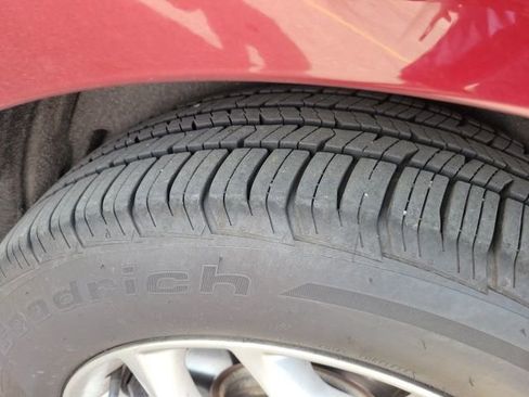 Used 2017 Chrysler Pacifica Limited w/ Advanced Safetytec Group image 9