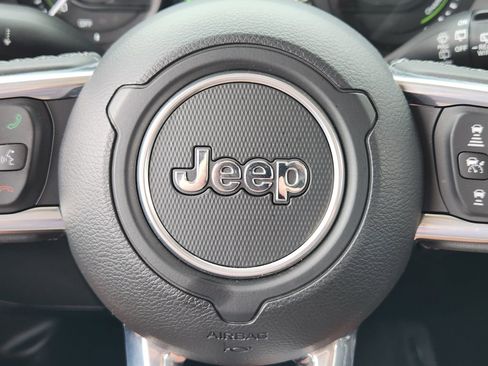 Used 2025 Jeep Wrangler Sahara w/ Safety Group image 37