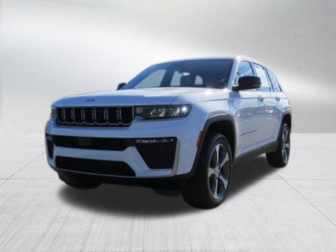 New 2026 Jeep Grand Cherokee Limited image 7