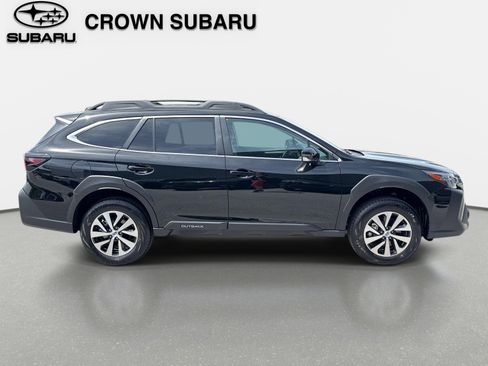 Used 2025 Subaru Outback Premium w/ Popular Package #1 AWD/4WD image 3