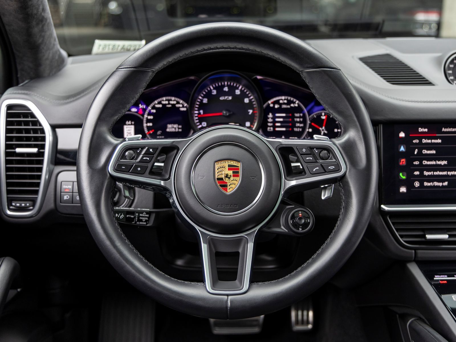 Certified 2023 Porsche Cayenne GTS AWD/4WD image 36