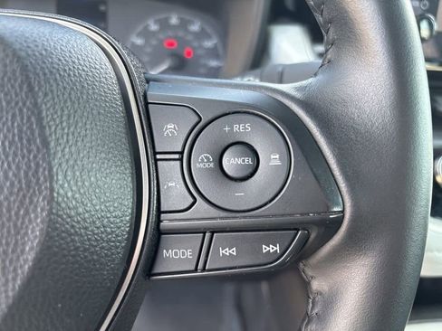 Used 2024 Toyota Corolla SE image 18