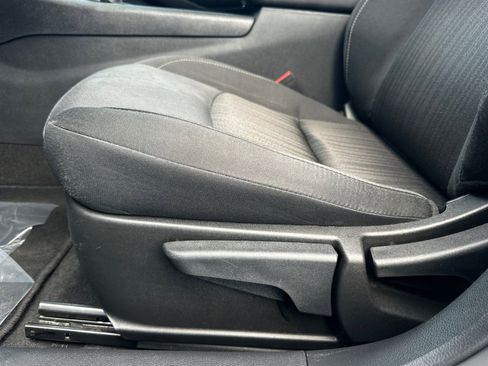 Used 2025 Nissan Altima 2.5 S FWD image 9