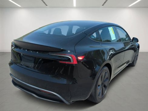 Used 2024 Tesla Model 3 Standard Range RWD image 6