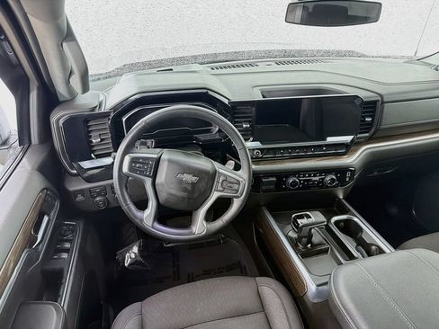 Used 2024 Chevrolet Silverado 1500 RST AWD/4WD image 22