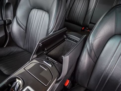 Used 2016 Maserati Ghibli RWD image 33