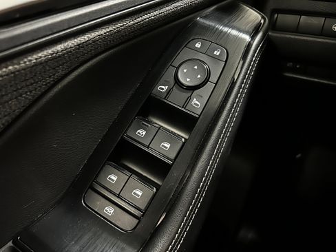 Used 2023 Nissan Rogue SV FWD image 22