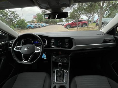 Used 2024 Volkswagen Jetta S FWD image 10