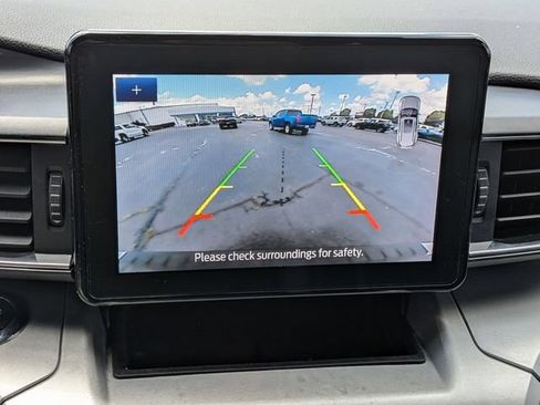 Used 2023 Ford Explorer XLT w/ Equipment Group 202A AWD/4WD image 24