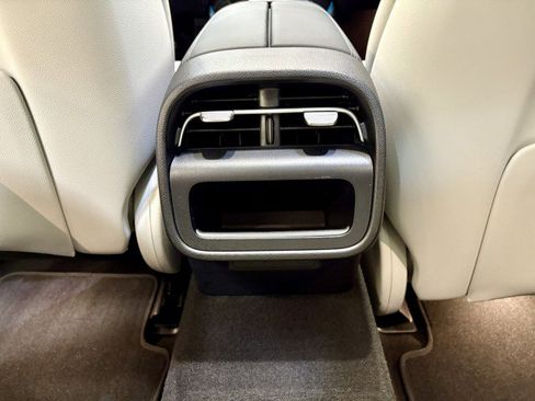 New 2026 Mercedes-Benz E 450 4MATIC Sedan image 18